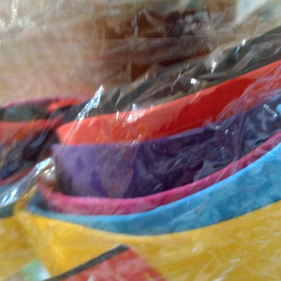 Bras - Picture 2 of 2